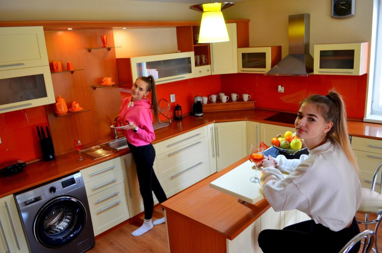 רוז'ומברוק Chalupa Riviera A Apartmany Riviera - Liptov Besenova מראה חיצוני תמונה