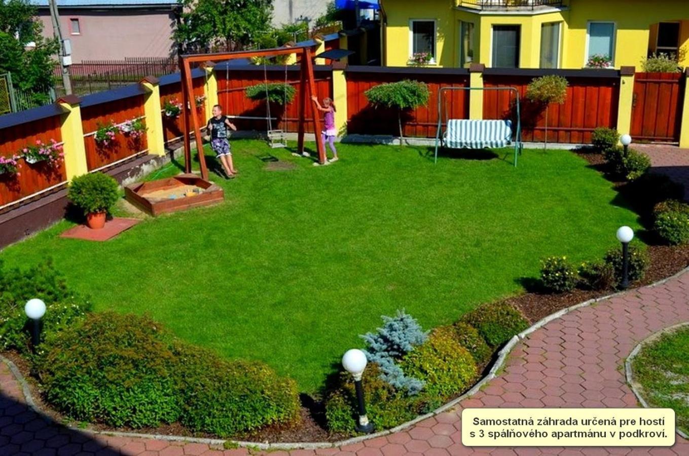 רוז'ומברוק Chalupa Riviera A Apartmany Riviera - Liptov Besenova מראה חיצוני תמונה